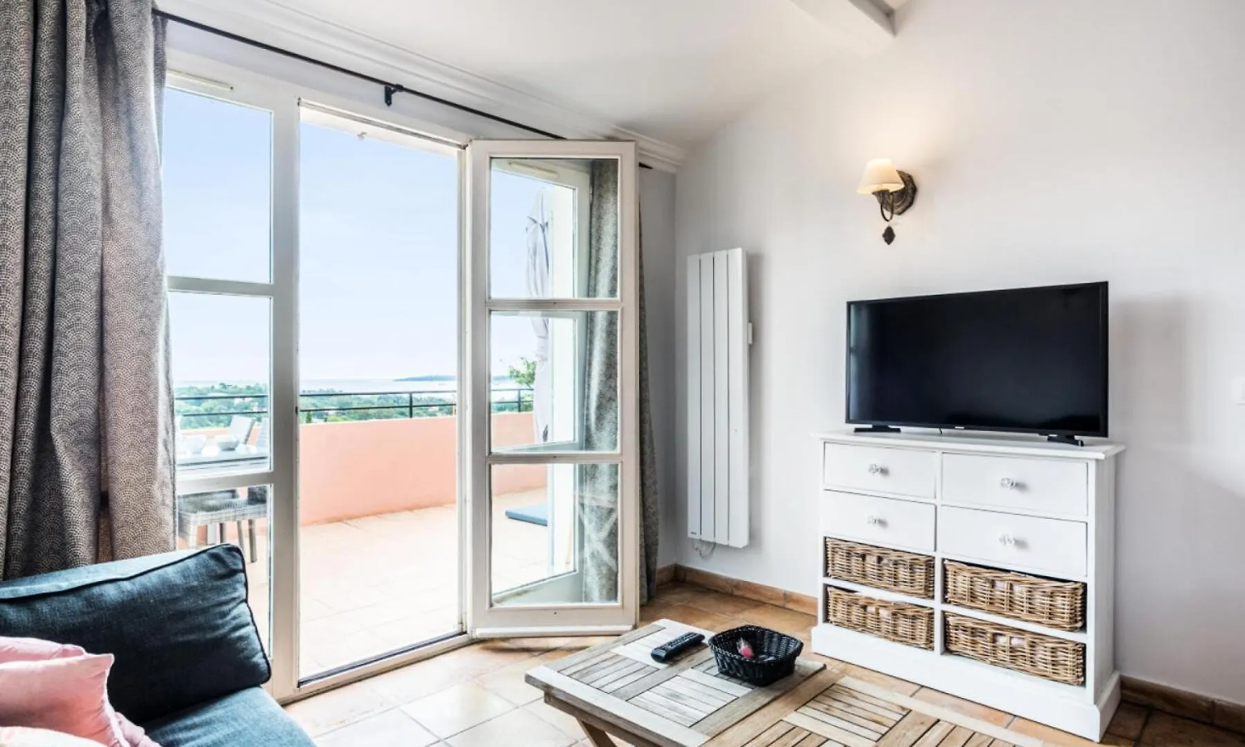 Apartment Les Bastides Aux Restanques Du Golfe De St Tropez - Maeva Home - Bastide 3 Pieces 6 Personnes Avec Splendide Vue Mer - Prestige - Super Home Mae-2257 Grimaud